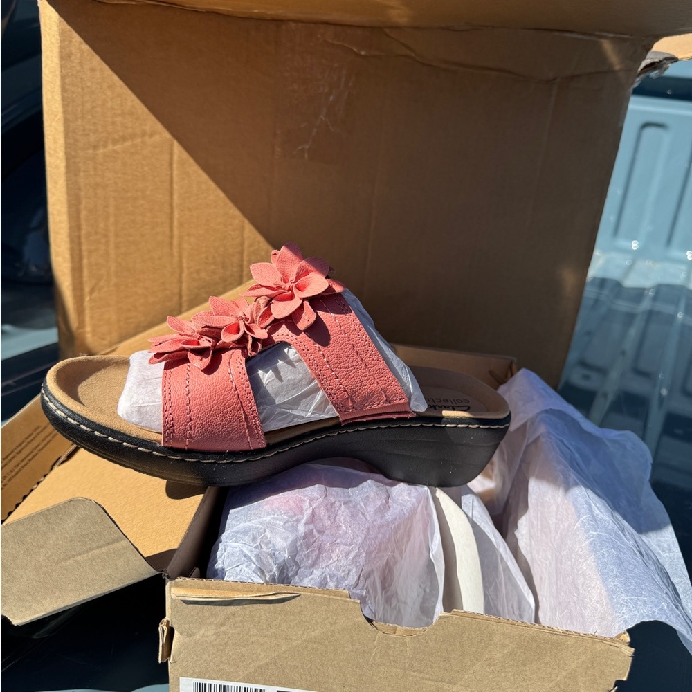 Clarks Coral Floral Sandals